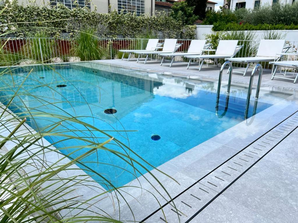 Villa Fedora Luxury Suites ลุคคา ภายนอก รูปภาพ